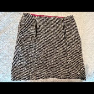 Loft size 6 mini skirt